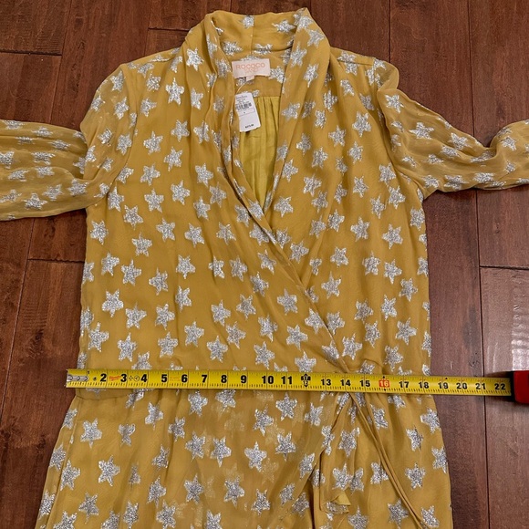 Rococo Sand Yellow with Silver Star Print Vega Dress Sz Small - Picture 8 of 15